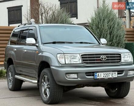 Серый Тойота Ленд Крузер, объемом двигателя 4.7 л и пробегом 460 тыс. км за 8500 $, фото 10 на Automoto.ua