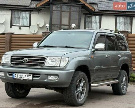 Серый Тойота Ленд Крузер, объемом двигателя 4.7 л и пробегом 460 тыс. км за 8500 $, фото 3 на Automoto.ua