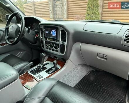 Серый Тойота Ленд Крузер, объемом двигателя 4.7 л и пробегом 460 тыс. км за 8500 $, фото 53 на Automoto.ua