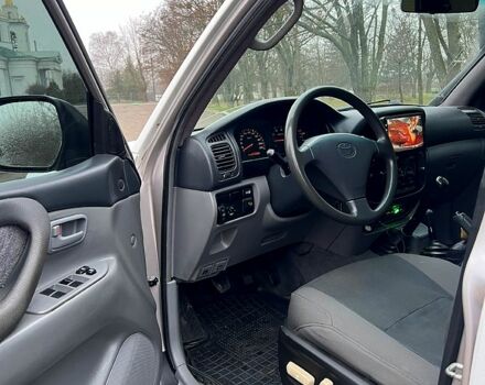 Серый Тойота Ленд Крузер, объемом двигателя 4.5 л и пробегом 210 тыс. км за 23500 $, фото 11 на Automoto.ua