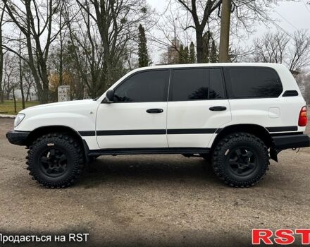 Серый Тойота Ленд Крузер, объемом двигателя 4.5 л и пробегом 210 тыс. км за 23500 $, фото 7 на Automoto.ua