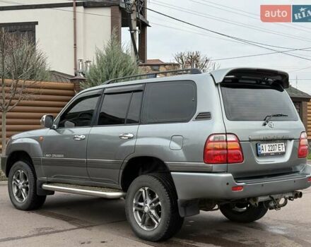 Серый Тойота Ленд Крузер, объемом двигателя 4.7 л и пробегом 460 тыс. км за 8500 $, фото 17 на Automoto.ua