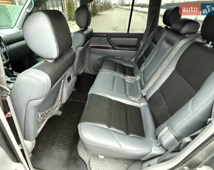 Серый Тойота Ленд Крузер, объемом двигателя 4.7 л и пробегом 460 тыс. км за 8500 $, фото 45 на Automoto.ua