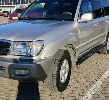 Сірий Тойота Ленд Крузер, об'ємом двигуна 4.2 л та пробігом 356 тис. км за 15000 $, фото 3 на Automoto.ua