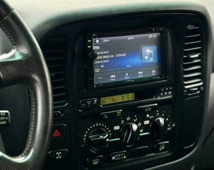 Серый Тойота Ленд Крузер, объемом двигателя 4.7 л и пробегом 421 тыс. км за 11650 $, фото 22 на Automoto.ua