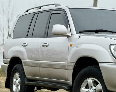 Серый Тойота Ленд Крузер, объемом двигателя 4.7 л и пробегом 421 тыс. км за 11650 $, фото 9 на Automoto.ua