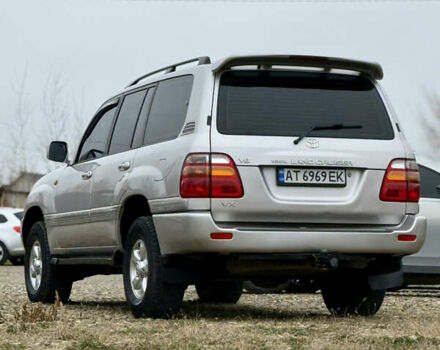 Серый Тойота Ленд Крузер, объемом двигателя 4.7 л и пробегом 421 тыс. км за 11650 $, фото 12 на Automoto.ua