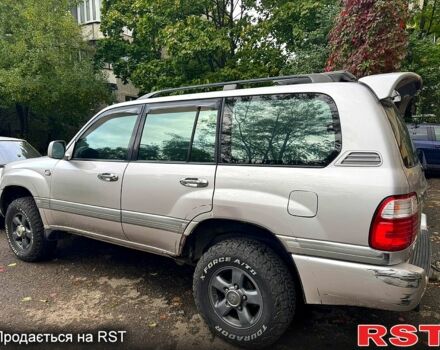 Серый Тойота Ленд Крузер, объемом двигателя 4.7 л и пробегом 419 тыс. км за 10000 $, фото 6 на Automoto.ua