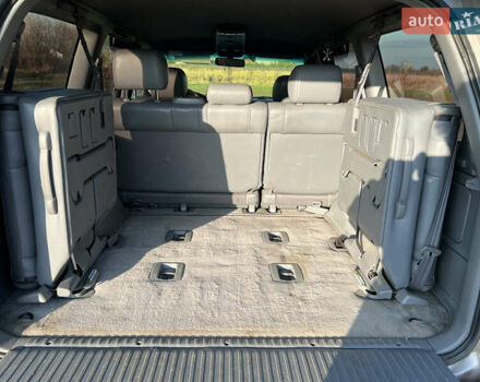Сірий Тойота Ленд Крузер, об'ємом двигуна 4.66 л та пробігом 248 тис. км за 13099 $, фото 7 на Automoto.ua