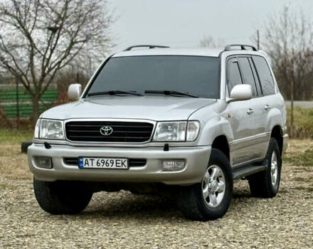 Серый Тойота Ленд Крузер, объемом двигателя 4.7 л и пробегом 421 тыс. км за 11650 $, фото 2 на Automoto.ua