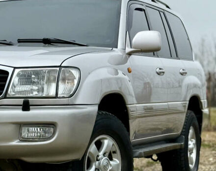 Серый Тойота Ленд Крузер, объемом двигателя 4.7 л и пробегом 421 тыс. км за 11650 $, фото 4 на Automoto.ua