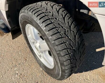 Серый Тойота Ленд Крузер, объемом двигателя 4.66 л и пробегом 342 тыс. км за 15500 $, фото 23 на Automoto.ua