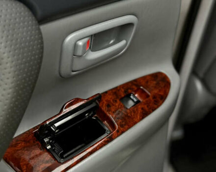 Серый Тойота Ленд Крузер, объемом двигателя 4.7 л и пробегом 421 тыс. км за 11650 $, фото 34 на Automoto.ua