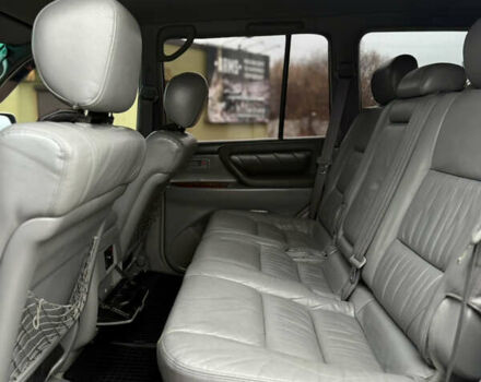 Серый Тойота Ленд Крузер, объемом двигателя 4.7 л и пробегом 421 тыс. км за 11650 $, фото 30 на Automoto.ua