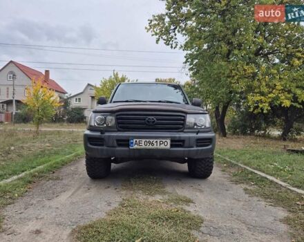 Серый Тойота Ленд Крузер, объемом двигателя 4.2 л и пробегом 453 тыс. км за 16500 $, фото 1 на Automoto.ua