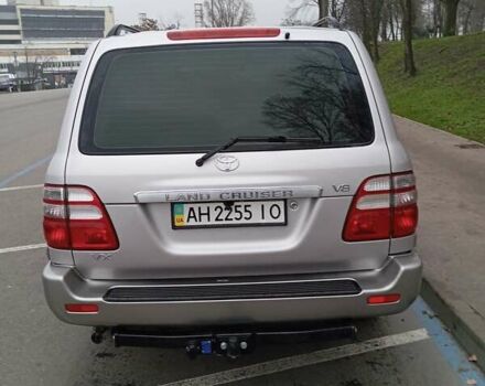Сірий Тойота Ленд Крузер, об'ємом двигуна 4.7 л та пробігом 291 тис. км за 16199 $, фото 3 на Automoto.ua