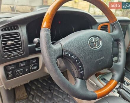 Серый Тойота Ленд Крузер, объемом двигателя 4.2 л и пробегом 453 тыс. км за 16500 $, фото 13 на Automoto.ua