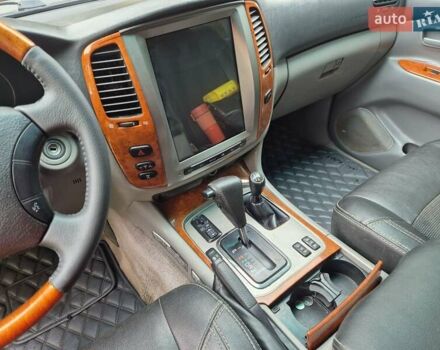 Серый Тойота Ленд Крузер, объемом двигателя 4.2 л и пробегом 453 тыс. км за 16500 $, фото 15 на Automoto.ua