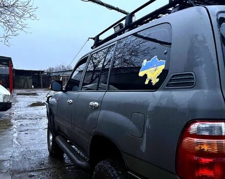 Серый Тойота Ленд Крузер, объемом двигателя 4.2 л и пробегом 0 тыс. км за 25000 $, фото 2 на Automoto.ua