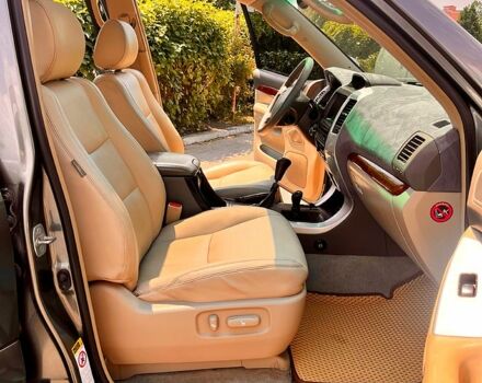 Сірий Тойота Ленд Крузер, об'ємом двигуна 4 л та пробігом 310 тис. км за 14000 $, фото 1 на Automoto.ua