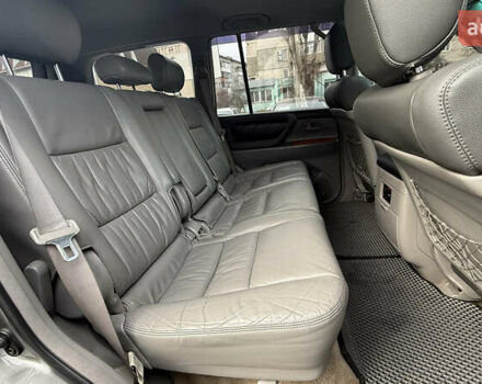 Сірий Тойота Ленд Крузер, об'ємом двигуна 4.66 л та пробігом 406 тис. км за 15000 $, фото 26 на Automoto.ua