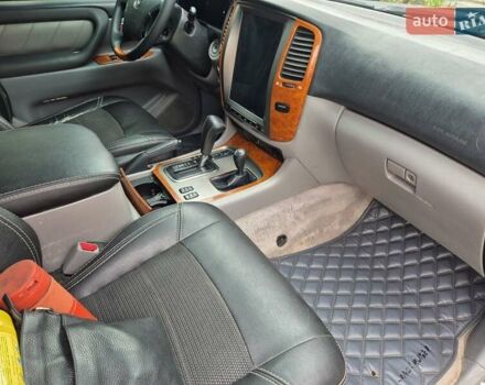 Серый Тойота Ленд Крузер, объемом двигателя 4.2 л и пробегом 453 тыс. км за 16500 $, фото 21 на Automoto.ua