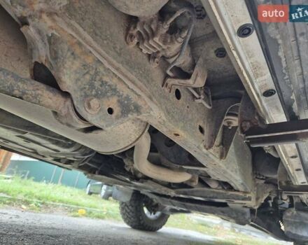 Серый Тойота Ленд Крузер, объемом двигателя 4.2 л и пробегом 453 тыс. км за 16500 $, фото 30 на Automoto.ua