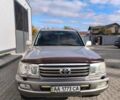 Сірий Тойота Ленд Крузер, об'ємом двигуна 4.66 л та пробігом 360 тис. км за 12000 $, фото 1 на Automoto.ua