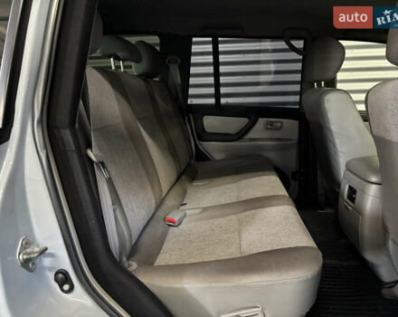 Серый Тойота Ленд Крузер, объемом двигателя 4.16 л и пробегом 20 тыс. км за 59700 $, фото 7 на Automoto.ua