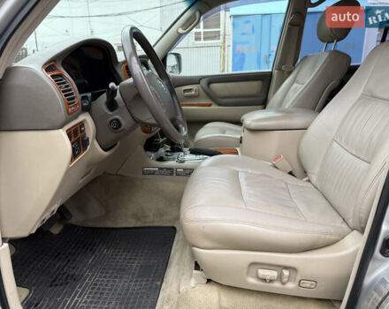 Сірий Тойота Ленд Крузер, об'ємом двигуна 4.66 л та пробігом 416 тис. км за 14900 $, фото 8 на Automoto.ua