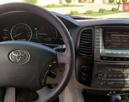 Сірий Тойота Ленд Крузер, об'ємом двигуна 4.2 л та пробігом 259 тис. км за 30000 $, фото 8 на Automoto.ua
