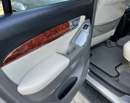 Серый Тойота Ленд Крузер, объемом двигателя 2.69 л и пробегом 311 тыс. км за 11500 $, фото 13 на Automoto.ua