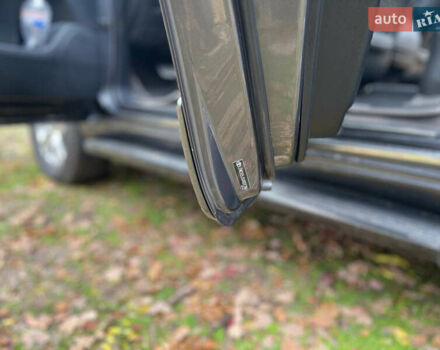 Серый Тойота Ленд Крузер, объемом двигателя 4.7 л и пробегом 352 тыс. км за 21600 $, фото 38 на Automoto.ua