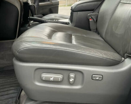 Сірий Тойота Ленд Крузер, об'ємом двигуна 4.7 л та пробігом 139 тис. км за 33500 $, фото 25 на Automoto.ua