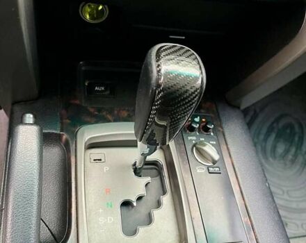 Серый Тойота Ленд Крузер, объемом двигателя 5.66 л и пробегом 275 тыс. км за 16999 $, фото 32 на Automoto.ua