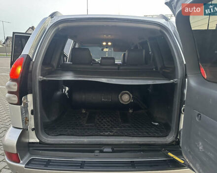 Сірий Тойота Ленд Крузер, об'ємом двигуна 3.96 л та пробігом 280 тис. км за 13900 $, фото 41 на Automoto.ua