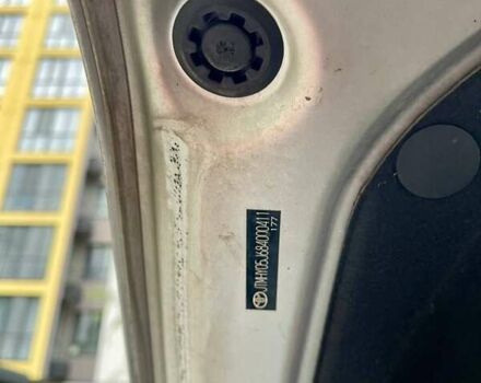 Серый Тойота Ленд Крузер, объемом двигателя 5.66 л и пробегом 275 тыс. км за 16999 $, фото 17 на Automoto.ua