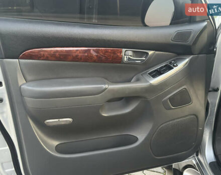 Сірий Тойота Ленд Крузер, об'ємом двигуна 3.96 л та пробігом 280 тис. км за 13900 $, фото 37 на Automoto.ua