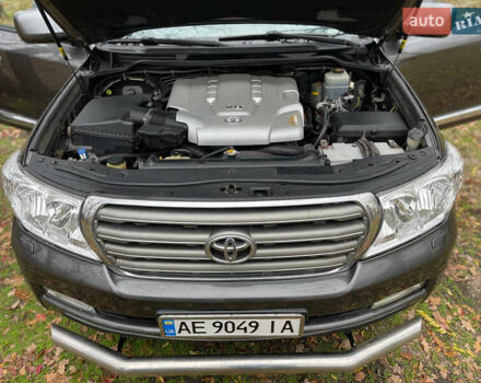 Серый Тойота Ленд Крузер, объемом двигателя 4.7 л и пробегом 352 тыс. км за 21600 $, фото 35 на Automoto.ua