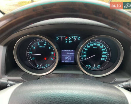 Серый Тойота Ленд Крузер, объемом двигателя 4.7 л и пробегом 352 тыс. км за 21600 $, фото 33 на Automoto.ua