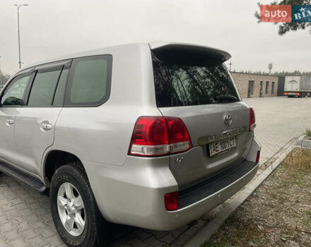 Сірий Тойота Ленд Крузер, об'ємом двигуна 4.7 л та пробігом 139 тис. км за 33500 $, фото 2 на Automoto.ua