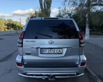 Серый Тойота Ленд Крузер, объемом двигателя 3 л и пробегом 274 тыс. км за 18300 $, фото 3 на Automoto.ua