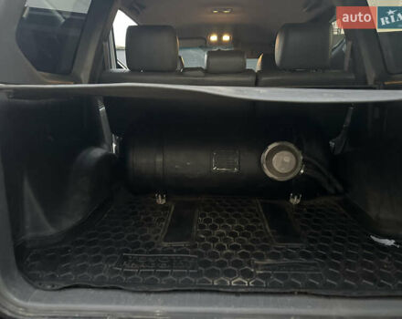 Сірий Тойота Ленд Крузер, об'ємом двигуна 3.96 л та пробігом 280 тис. км за 13900 $, фото 42 на Automoto.ua