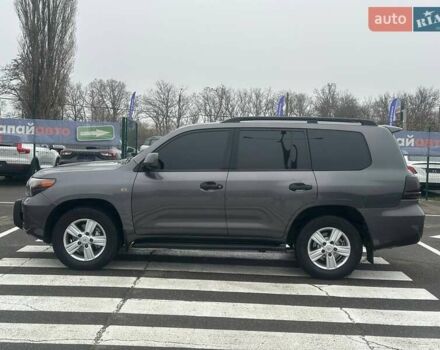 Сірий Тойота Ленд Крузер, об'ємом двигуна 4.7 л та пробігом 395 тис. км за 22000 $, фото 7 на Automoto.ua
