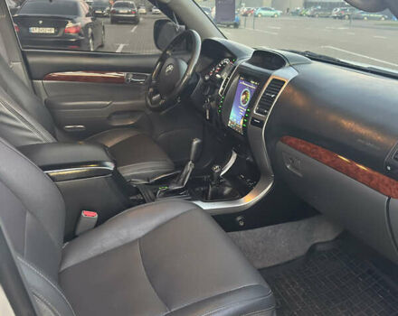 Сірий Тойота Ленд Крузер, об'ємом двигуна 3.96 л та пробігом 280 тис. км за 13900 $, фото 24 на Automoto.ua