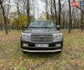 Серый Тойота Ленд Крузер, объемом двигателя 4.7 л и пробегом 352 тыс. км за 21600 $, фото 10 на Automoto.ua