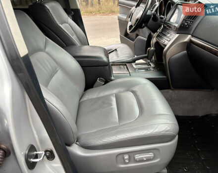 Сірий Тойота Ленд Крузер, об'ємом двигуна 4.7 л та пробігом 240 тис. км за 21800 $, фото 26 на Automoto.ua