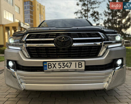 Серый Тойота Ленд Крузер, объемом двигателя 4.7 л и пробегом 305 тыс. км за 25500 $, фото 15 на Automoto.ua