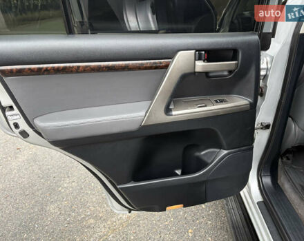 Сірий Тойота Ленд Крузер, об'ємом двигуна 4.7 л та пробігом 240 тис. км за 21800 $, фото 20 на Automoto.ua