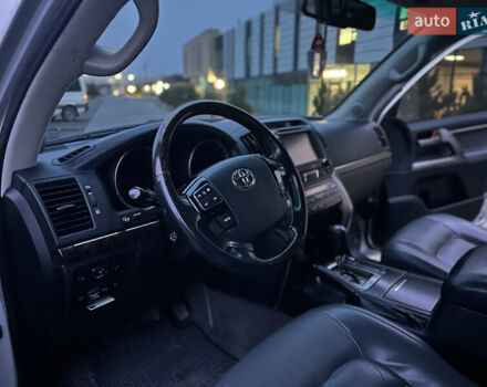 Сірий Тойота Ленд Крузер, об'ємом двигуна 4.66 л та пробігом 276 тис. км за 20500 $, фото 16 на Automoto.ua